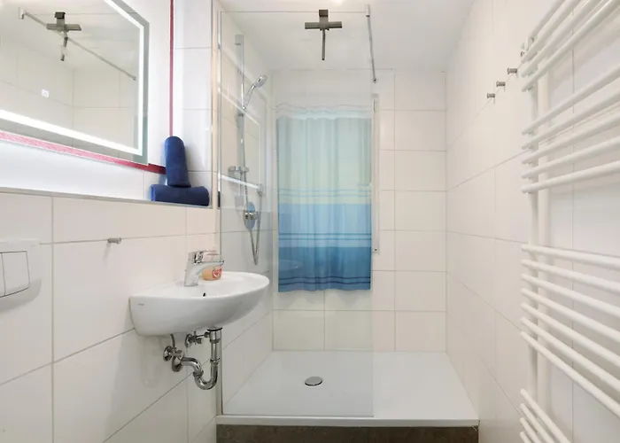 Semesterbostad Doris *